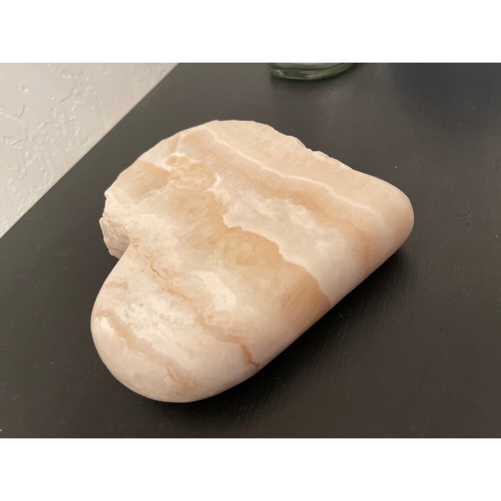 Pottery Barn Onyx heart object - Picture 6 of 7